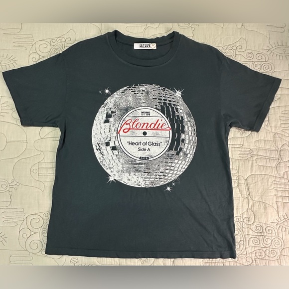 Let Luv Anthropologie Blondie Heart of Glass Glitter Graphic Tee – Size S - Picture 6 of 12